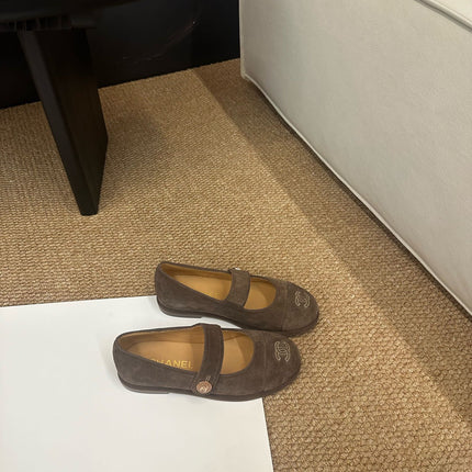 CHANEL 26S MARY JANE FLATS IN BROWN SUEDE CC LOGO
