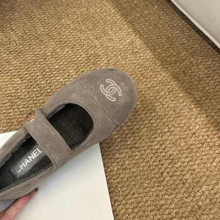 CHANEL 26S MARY JANE FLATS IN TAUPE BROWN SUEDE SHEARLING LINING CC LOGO