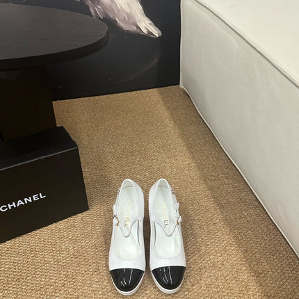 CHANEL 26S MARY JANE HEELS IN WHITE CALFSKIN WITH BLACK CAP TOE