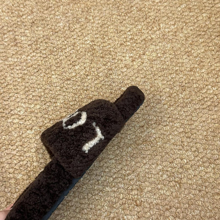 LOEWE 26S FLUFFY SLIDE SANDALS IN DARK BROWN SHEARLING LOGO