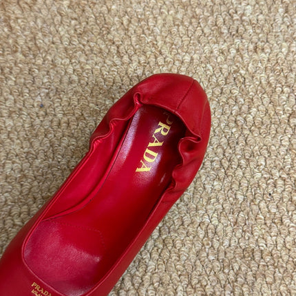 PRADA 26S POINTED TOE PUMPS 50MM IN RED CALFSKIN
