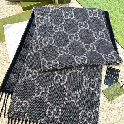 GUCCI 26S SCARF IN CASHMERE 316614