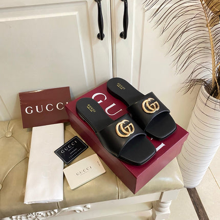 GUCCI 26S SLIDES IN BLACK CALFSKIN