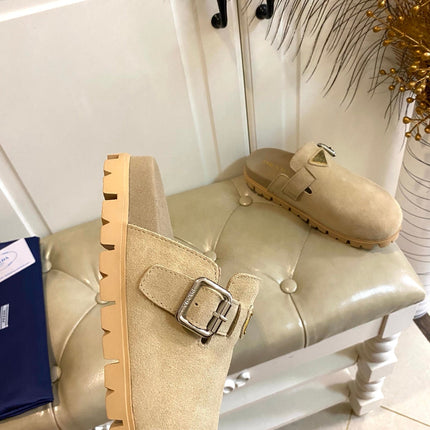 PRADA 26S BUCKLE CLOG SANDALS CHUNKY SOLE IN BEIGE SUEDE