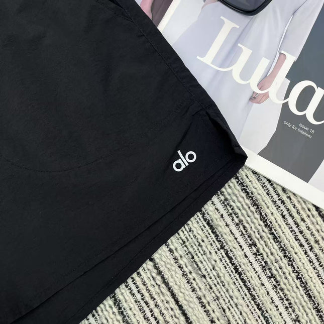 ALO 26S ELASTIC-WAIST SHORTS 322
