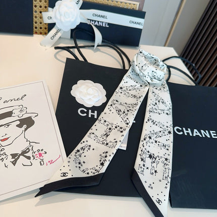 CHANEL 26S TWILLY SCARF 120 IN SILK 437479