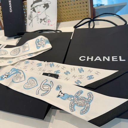 CHANEL 26S TWILLY SCARF 120 IN SILK 508916