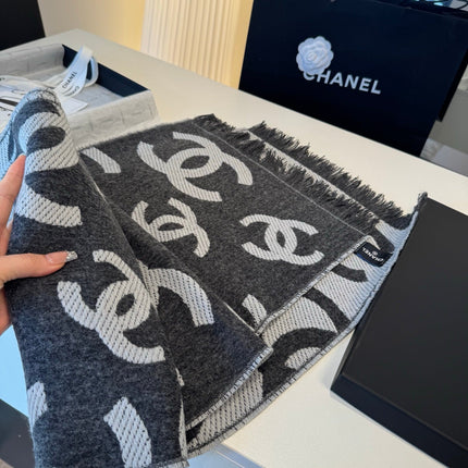 CHANEL 26S SCARF 185 IN WOOL 510947