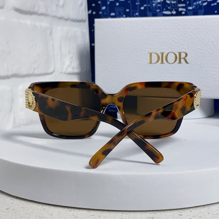 DIOR 26S OVERSIZED SQUARE FRAME IN ACETATE 500425