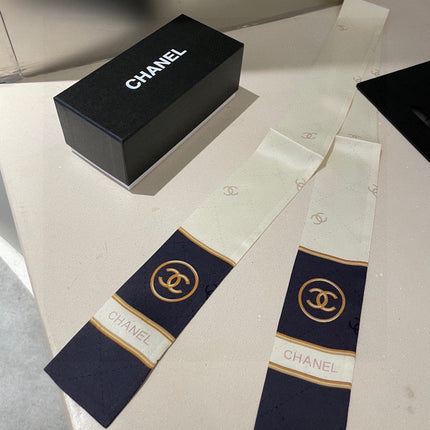 CHANEL 26S TWILLY SCARF IN SILK 424006