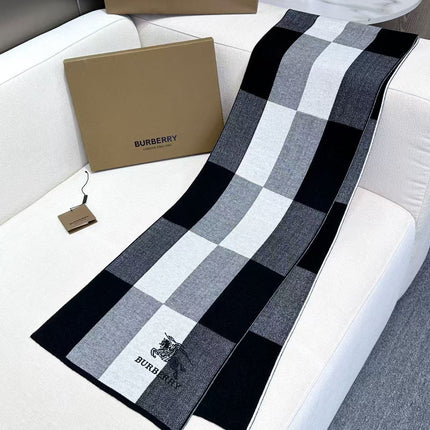BURBERRY 26S SCARF 180CM IN CASHMERE 303180
