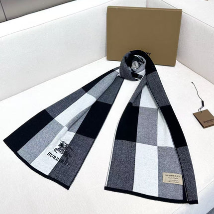 BURBERRY 26S SCARF 180CM IN CASHMERE 303180