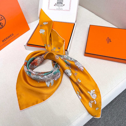 HERMES 26S PATTERNED SCARF 90 IN SILK AND CASHMERE 502225