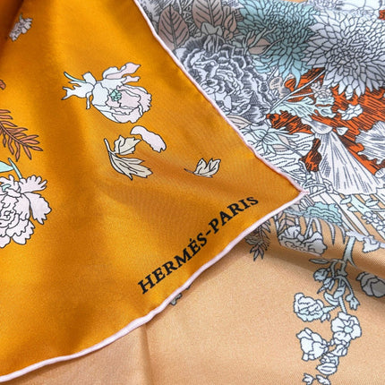 HERMES 26S PATTERNED SCARF 90 IN SILK AND CASHMERE 502225