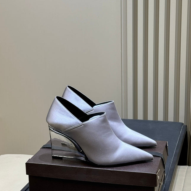 ALAIA 26S TRANSPARENT HIGH HEELS IN LAVENDER GRAY SATIN