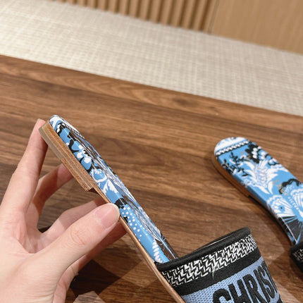 DIOR 26S SLIDE SANDALS IN BLUE FLORAL PRINT LOGO STRAP