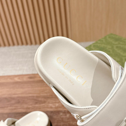 GUCCI 26S DOUBLE-STRAP SANDALS IN CREAM BEIGE CALFSKIN