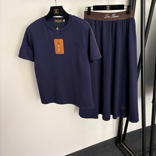 LORO PIANA 26S T-SHIRT AND SKIRT SET 673
